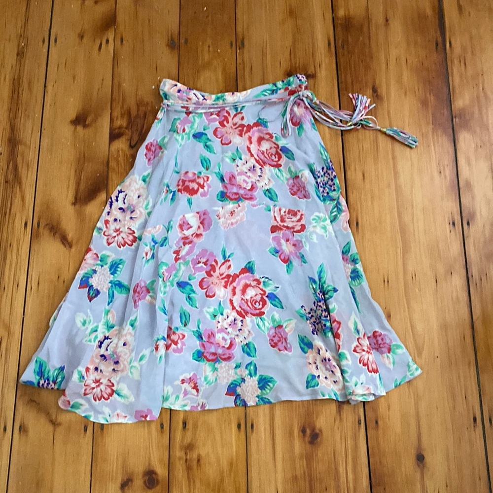 Floral silky skirt